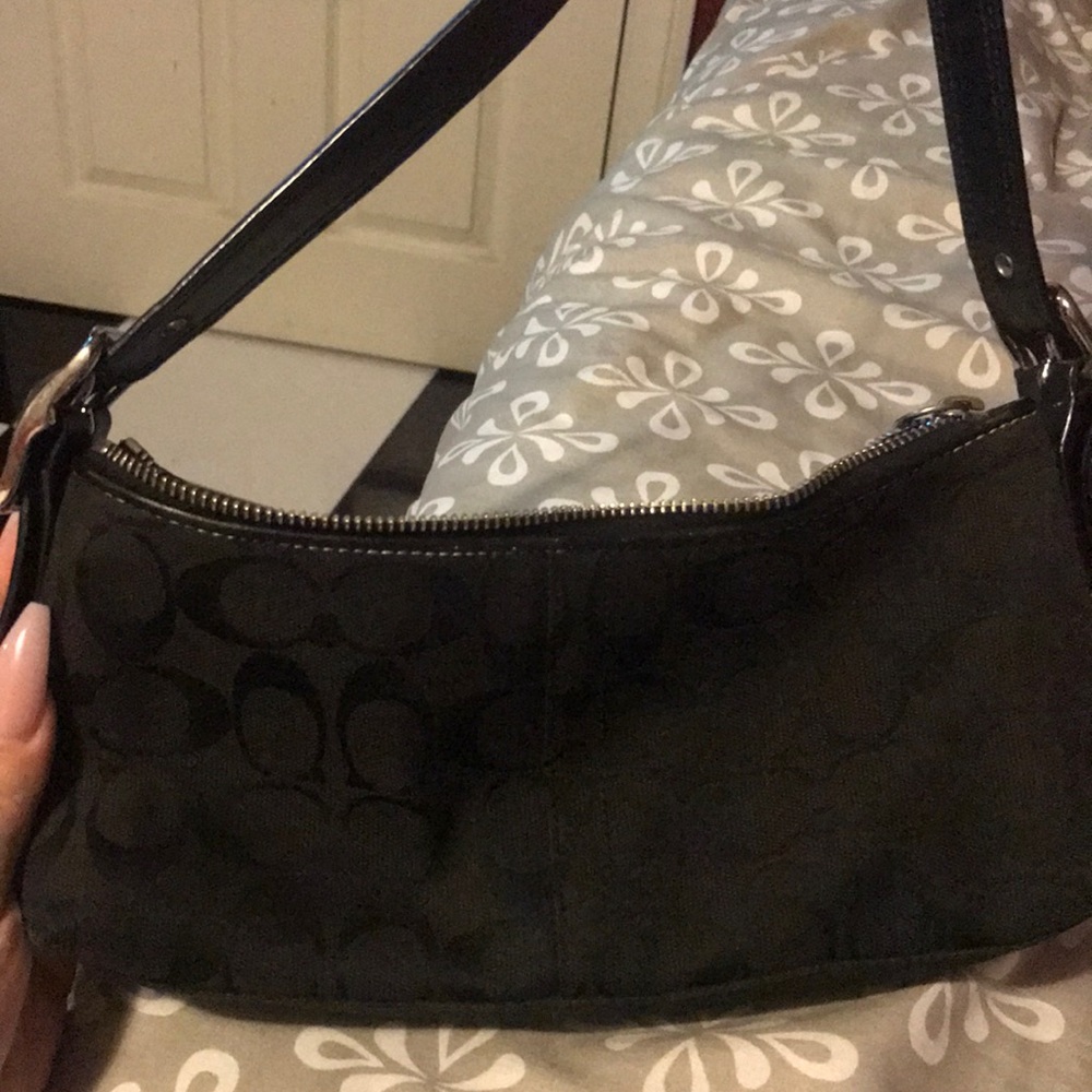 Authentic Small Coach purse. - Picture 5 of 5